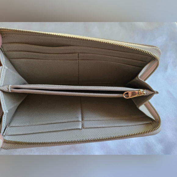 Furla Light Beige Zip-Around Leather Wallet - Picture 9 of 12